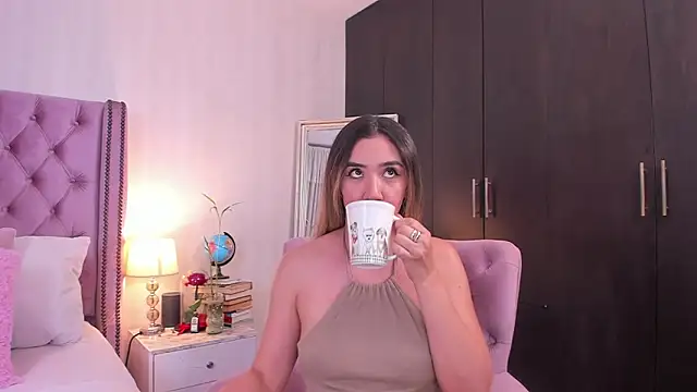 natashaleightt online show from 03/20/25, 01:13