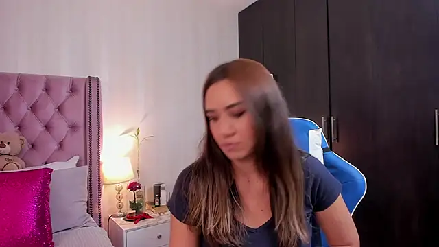 natashaleightt online show from 05/30/26, 01:35