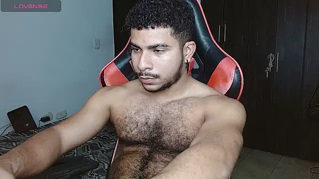 Snapshot of Javier_Hot27 chatting on 03/13/26, 06:47 Javier Hot27 online show from 03/13/26, 06:47