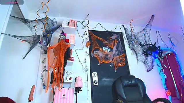 samantha pagniini online show from 10/15/25, 08:20