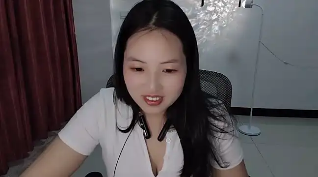 Ellie-BabyLoe online show from 03/05/25, 07:05