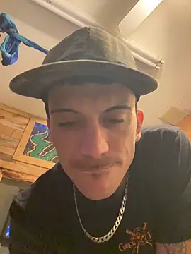 Polaroid White online show from 11/22/25, 06:23