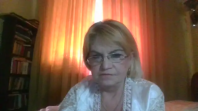 Snapshot of Heidi-Helga chatting on 02/27/25, 04:52 Heidi-Helga online show from 02/27/25, 04:52