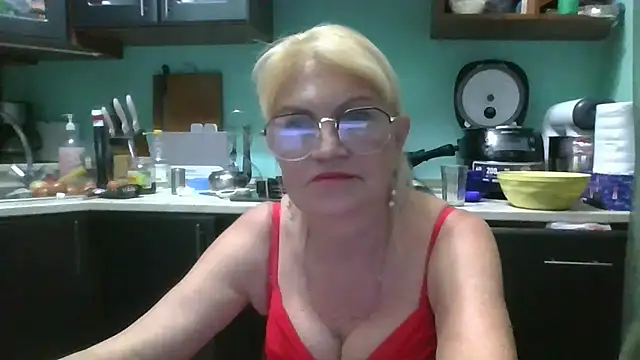 Snapshot of Heidi-Helga chatting on 10/02/25, 06:59 Heidi-Helga online show from 10/02/25, 06:59