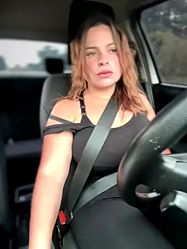 gynna kimera online show from 10/17/25, 12:19