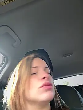 gynna kimera online show from 12/16/25, 10:42