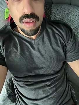 Snapshot of jojofloflo chatting on 03/03/25, 07:21 jojofloflo online show from 03/03/25, 07:21