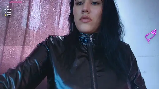 SophiTay online show from 11/10/25, 06:51