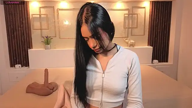 ChloeMoon9 online show from 11/17/25, 11:38