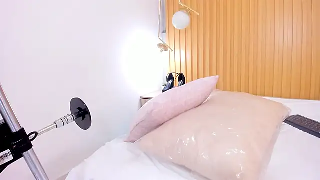 Snapshot of Emily_Black1 chatting on 02/26/25, 04:56 Emily Black1 online show from 02/26/25, 04:56