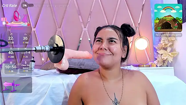 Snapshot of Emily_Black1 chatting on 03/18/25, 02:58 Emily Black1 online show from 03/18/25, 02:58