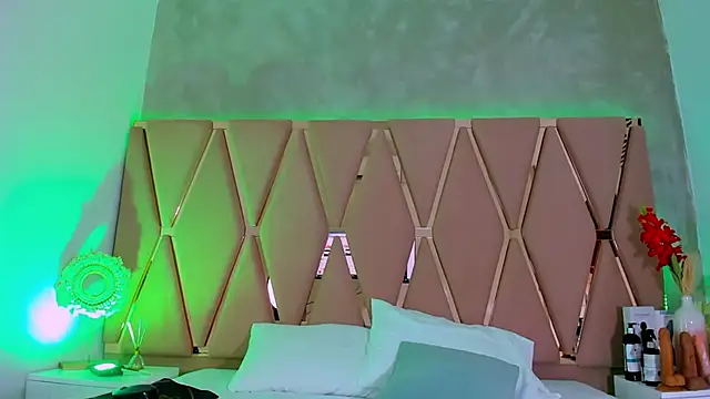 Emily Black1 online show from 04/17/26, 12:35