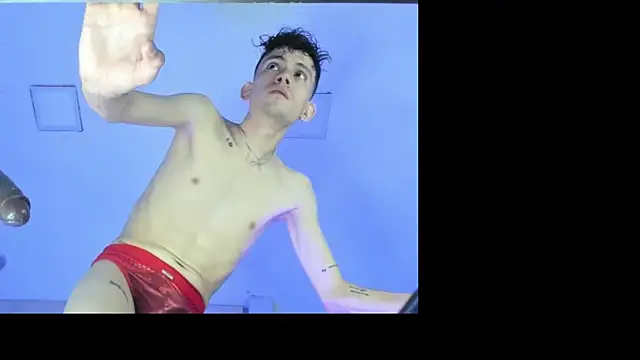 ValentinoMoreti online show from 11/23/25, 06:02