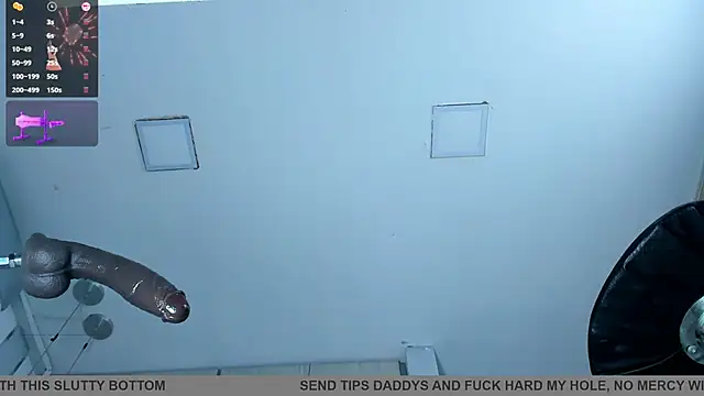 ValentinoMoreti online show from 11/25/25, 05:51