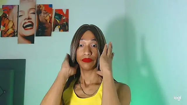 red veltet online show from 12/21/25, 06:15