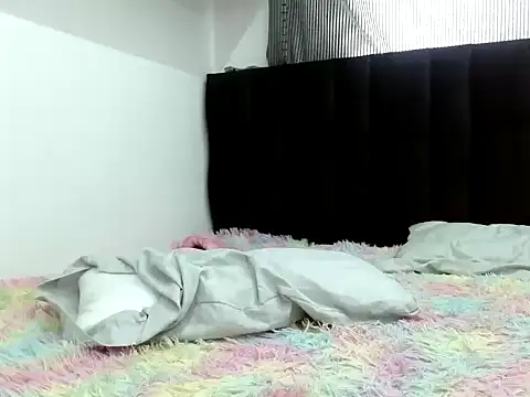 Snapshot of _luna_777 chatting on 09/15/25, 12:49 luna 777 online show from 09/15/25, 12:49