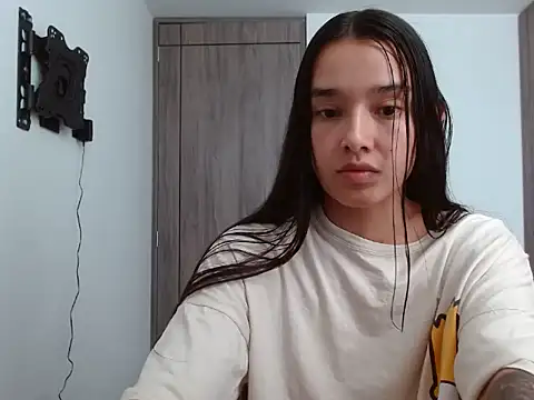  luna 777 online show from 04/27/26, 09:02