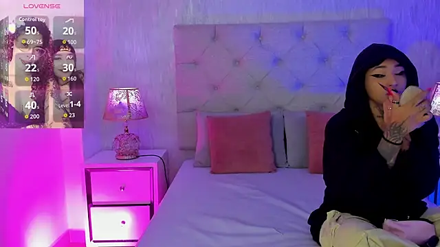 goth tasha online show from 04/02/26, 12:25