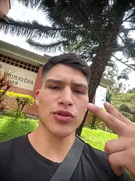 MaxxxSteil online show from 03/13/25, 06:45