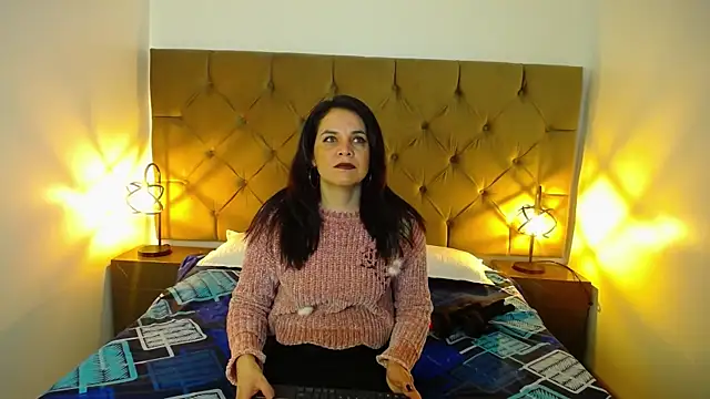 laura hotties online show from 03/20/25, 12:43