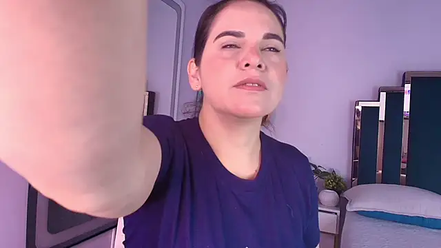 laura hotties online show from 05/31/26, 01:07