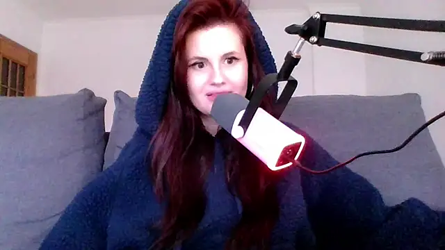 Della Ideal online show from 03/07/25, 05:49