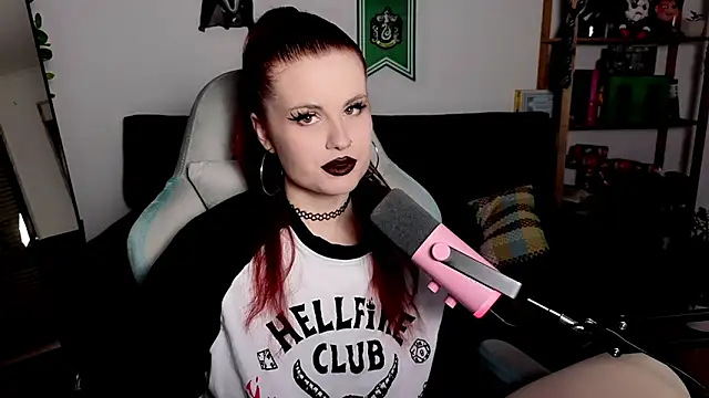 Della Ideal online show from 11/30/25, 06:12