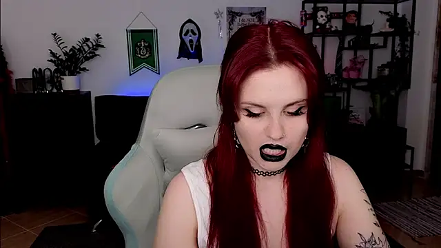 Della Ideal online show from 02/25/26, 06:39