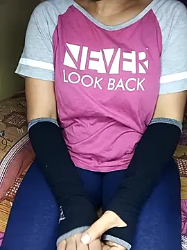 Snapshot of geetha_telugu_kan277 chatting on 09/09/25, 01:21 geetha telugu kan277 online show from 09/09/25, 01:21