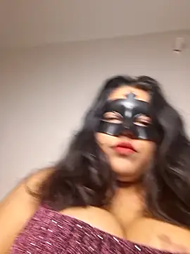 Snapshot of Mazzakiinn chatting on 02/01/26, 08:13 Mazzakiinn online show from 02/01/26, 08:13