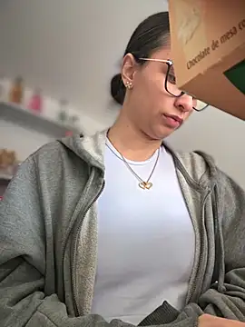 Soy Sara7 online show from 10/16/25, 04:30