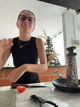 Soy Sara7 online show from 12/15/25, 06:01