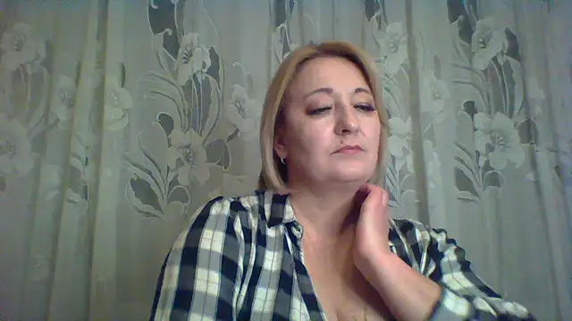ArielXLoveresss online show from 02/23/25, 04:24