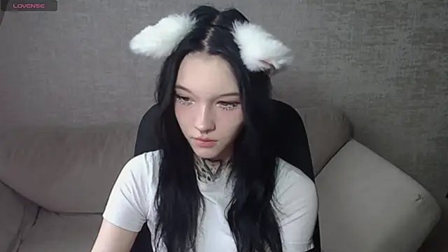 mefwhore online show from 02/28/25, 03:15