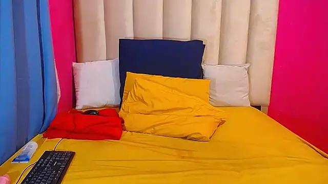 SEXYASSTINAXXX online show from 11/06/25, 06:47