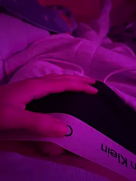 Snapshot of mario_6_9_9_0 chatting on 02/24/25, 04:15 mario 6 9 9 0 online show from 02/24/25, 04:15