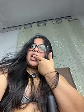 virginbrunette99 online show from 03/08/26, 06:39