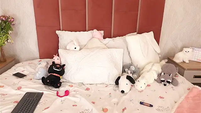 DaliaCruz online show from 04/10/26, 06:01