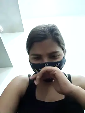 Snapshot of heena-3678 chatting on 03/12/25, 06:40 heena-3678 online show from 03/12/25, 06:40