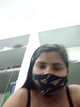 Snapshot of heena-3678 chatting on 03/12/25, 09:44 heena-3678 online show from 03/12/25, 09:44