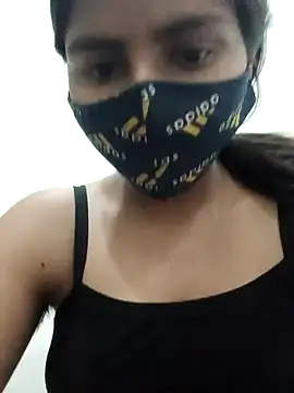 Snapshot of heena-3678 chatting on 03/12/25, 12:47 heena-3678 online show from 03/12/25, 12:47