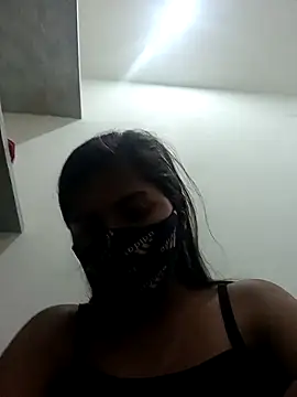 Snapshot of heena-3678 chatting on 03/18/25, 02:58 heena-3678 online show from 03/18/25, 02:58