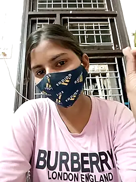 Snapshot of heena-3678 chatting on 09/13/25, 02:06 heena-3678 online show from 09/13/25, 02:06