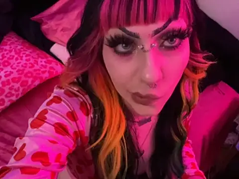 ChrryFoxx online show from 11/01/25, 10:06