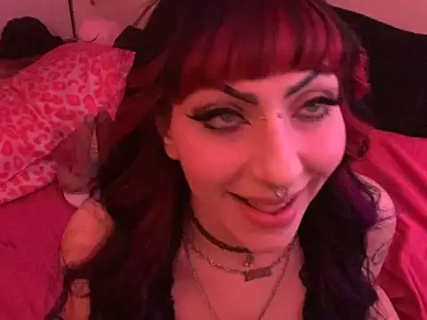 ChrryFoxx online show from 04/10/26, 07:35