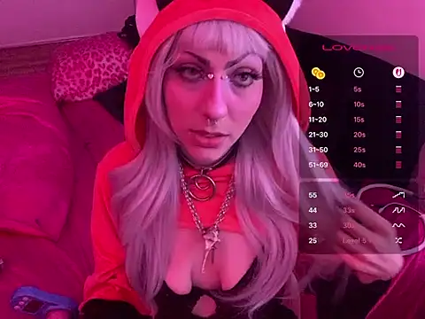 Snapshot of ChrryFoxx chatting on 05/15/26, 11:06 ChrryFoxx online show from 05/15/26, 11:06