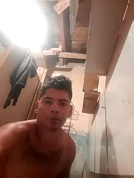 Snapshot of Elcabezhupas97 chatting on 10/19/25, 05:52 Elcabezhupas97 online show from 10/19/25, 05:52