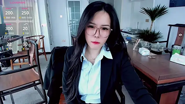 Snapshot of xixiya888 chatting on 11/07/25, 01:16 xixiya888 online show from 11/07/25, 01:16