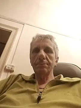 maxdaddy690 online show from 03/10/25, 02:37