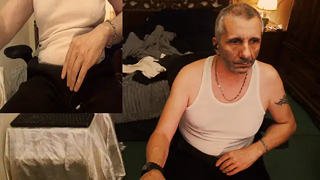 maxdaddy690 online show from 10/02/25, 10:50